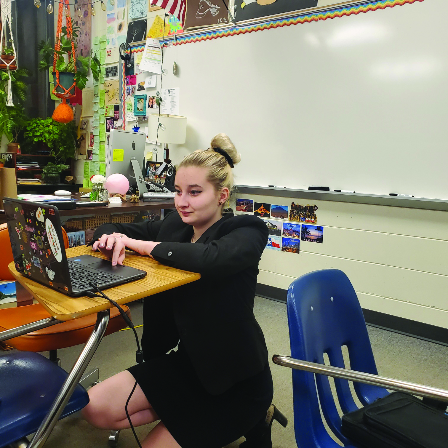 Preparing for a virtual forensics tournament, junior Taylor Petersen joins her assigned Zoom where she will perform for her judge. Petersen competes in  Dramatic and Poetry Interpretation. Courtesy of Taylor Petersen